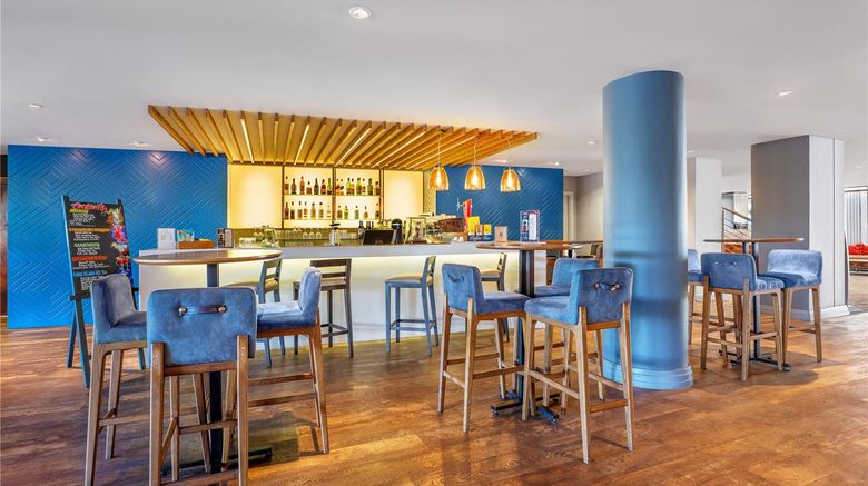 <b>SunSquare Cape Town Gardens Restaurant</b>. Images powered by <a href="https://iceportal.shijigroup.com/" title="IcePortal" target="_blank">IcePortal</a>.