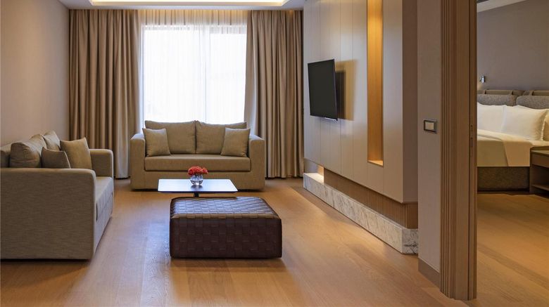 <b>Moevenpick Istanbul Bosphorus Suite</b>. Images powered by <a href="https://iceportal.shijigroup.com/" title="IcePortal" target="_blank">IcePortal</a>.