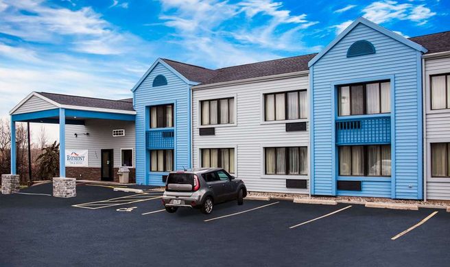 Baymont Inn & Suites Appleton Exterior