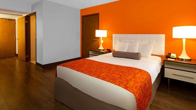 <b>Howard Johnson Waukegan Room</b>. Images powered by <a href="https://iceportal.shijigroup.com/" title="IcePortal" target="_blank">IcePortal</a>.