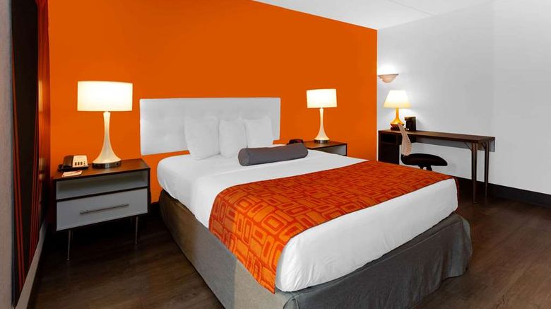 <b>Howard Johnson Waukegan Room</b>. Images powered by <a href="https://iceportal.shijigroup.com/" title="IcePortal" target="_blank">IcePortal</a>.