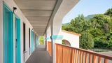 <b>Howard Johnson Lookout Mountain Exterior</b>. Images powered by <a href="https://iceportal.shijigroup.com/" title="IcePortal" target="_blank">IcePortal</a>.