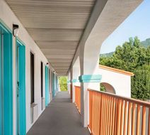 Howard Johnson Lookout Mountain Exterior