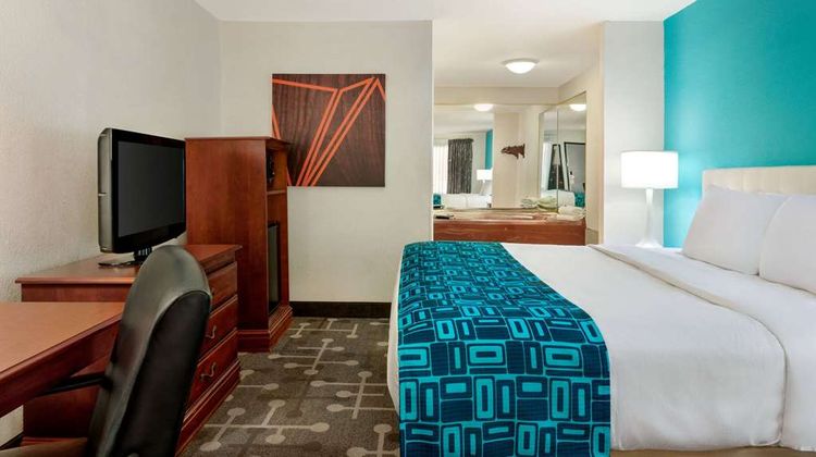 Howard Johnson Lookout Mountain Suite