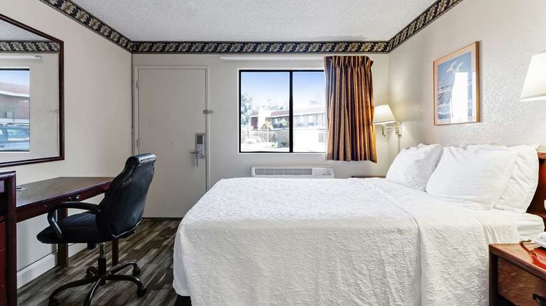 <b>Knights Inn Madera Room</b>. Images powered by <a href="https://iceportal.shijigroup.com/" title="IcePortal" target="_blank">IcePortal</a>.