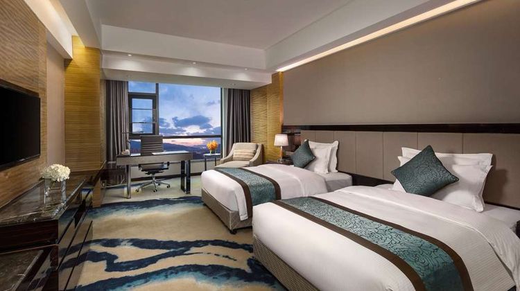 Ramada Huize Room