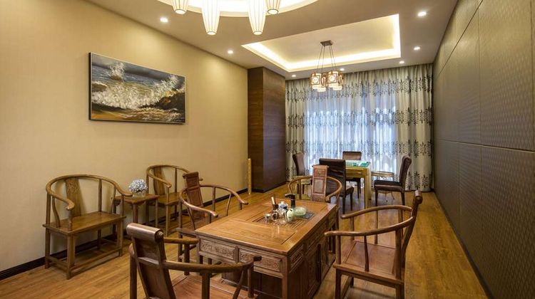 Ramada Huize Restaurant