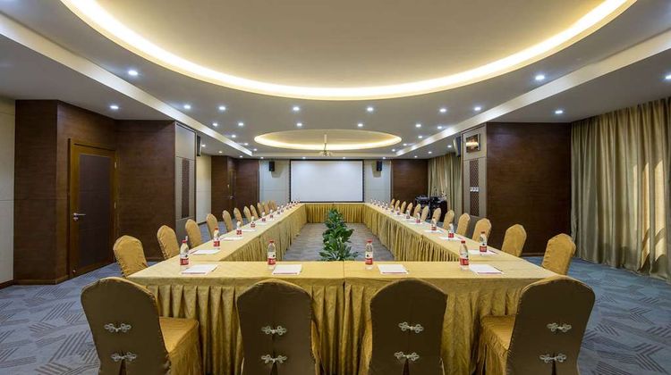 Ramada Huize Ballroom