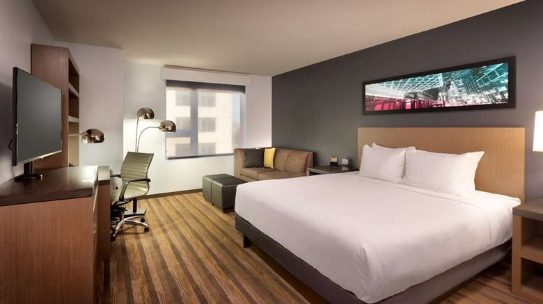 <b>Hyatt House Portland/Downtown Room</b>. Images powered by <a href="https://iceportal.shijigroup.com/" title="IcePortal" target="_blank">IcePortal</a>.