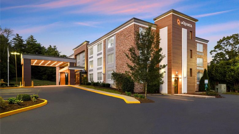 <b>La Quinta Inn & Suites Sturbridge Exterior</b>. Images powered by <a href="https://iceportal.shijigroup.com/" title="IcePortal" target="_blank">IcePortal</a>.