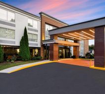 La Quinta Inn & Suites Sturbridge Exterior