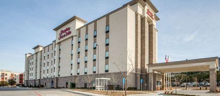Hampton Inn/Suites Dallas - Central Expy Exterior