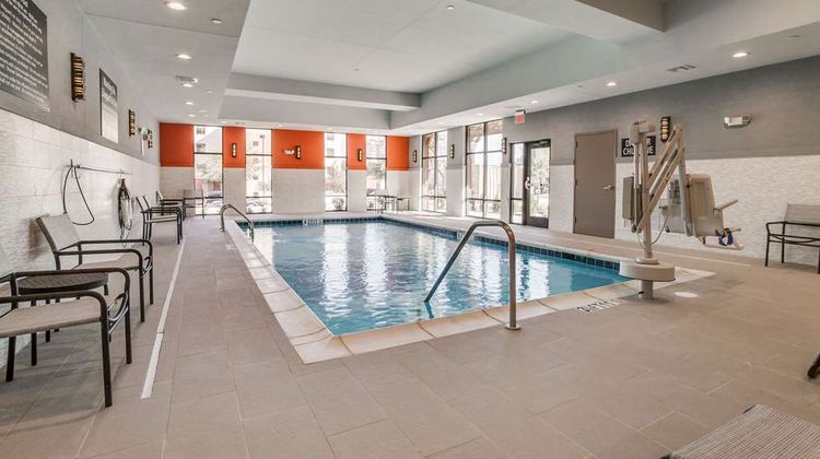 Hampton Inn/Suites Dallas - Central Expy Pool