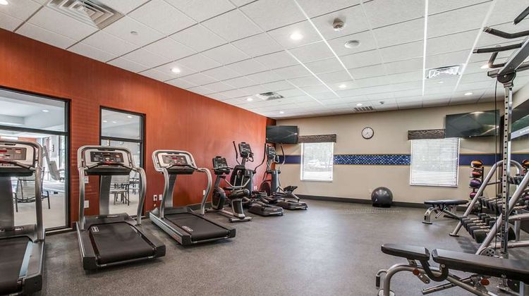 Hampton Inn/Suites Dallas - Central Expy Health