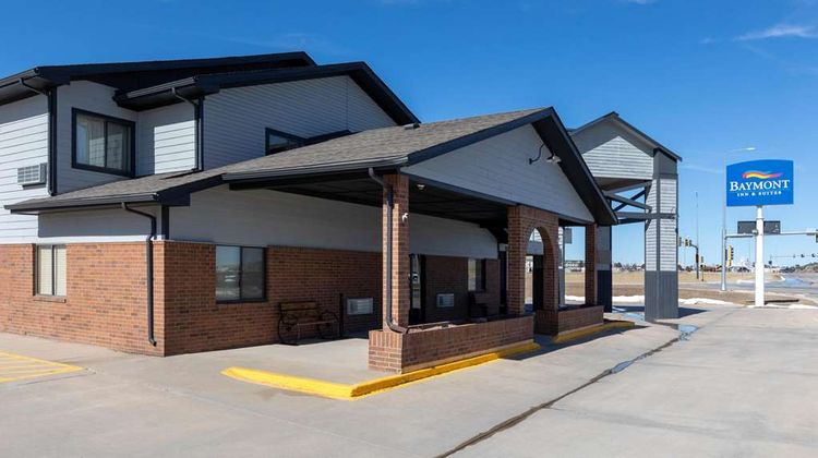 Baymont Inn & Suites Spearfish Exterior