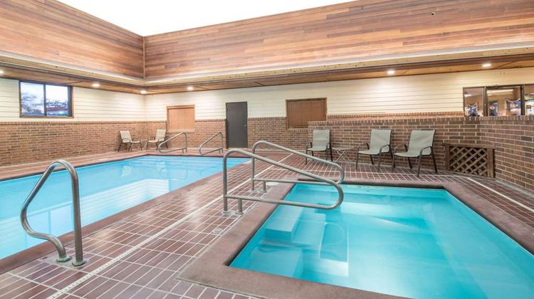 Baymont Inn & Suites Spearfish Pool