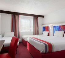 Ramada Milton Keynes East M1 Room