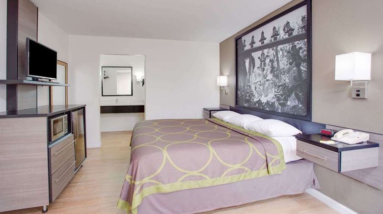 <b>Super 8 Dalton Room</b>. Images powered by <a href="https://iceportal.shijigroup.com/" title="IcePortal" target="_blank">IcePortal</a>.