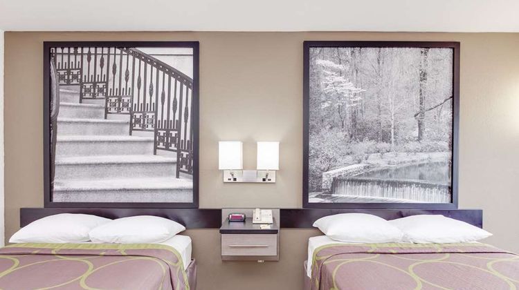 Super 8 Dalton Room