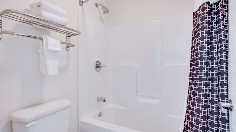 <b>Super 8 Dalton Room</b>. Images powered by <a href="https://iceportal.shijigroup.com/" title="IcePortal" target="_blank">IcePortal</a>.