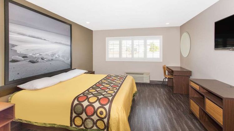 Super 8 National City Chula Vista Room