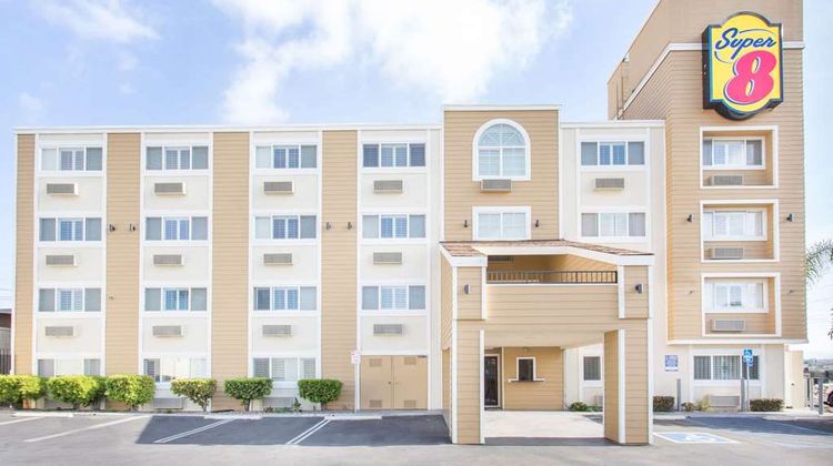 Super 8 National City Chula Vista Exterior