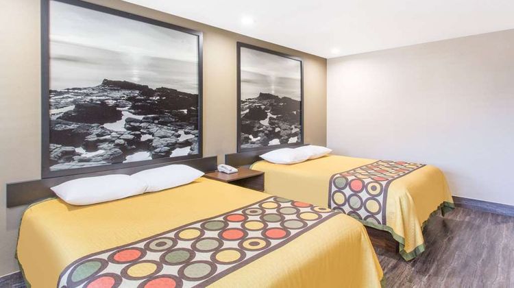 Super 8 National City Chula Vista Room