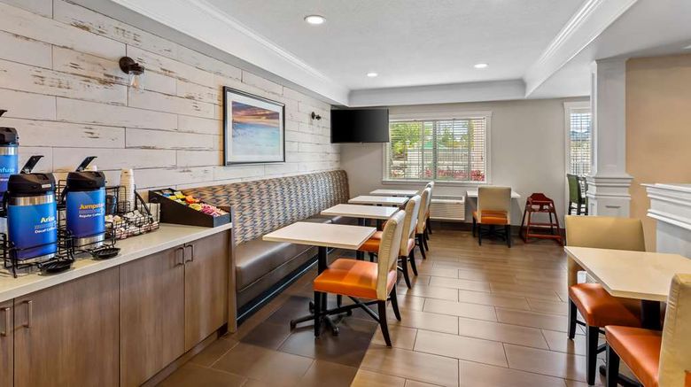 <b>Best Western The Paradise Lodge Restaurant</b>. Images powered by <a href="https://iceportal.shijigroup.com/" title="IcePortal" target="_blank">IcePortal</a>.