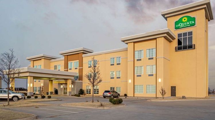 La Quinta Inn & Suites Weatherford Exterior