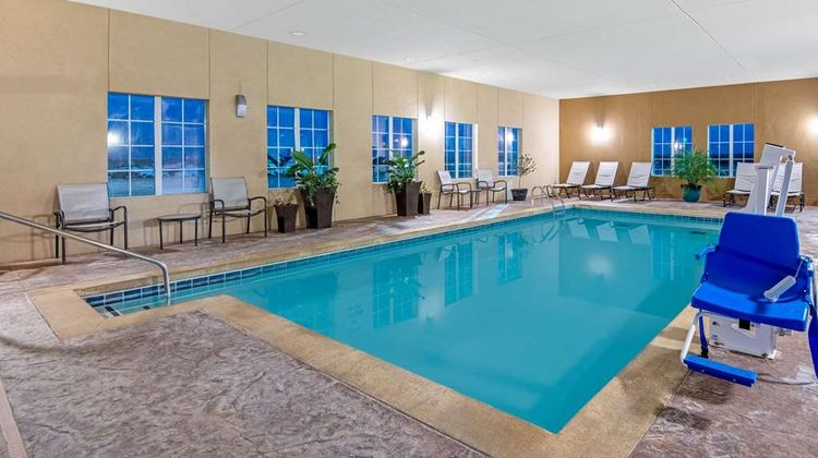 La Quinta Inn & Suites Weatherford Pool