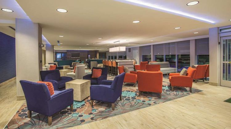 La Quinta Inn & Suites Kingman Lobby