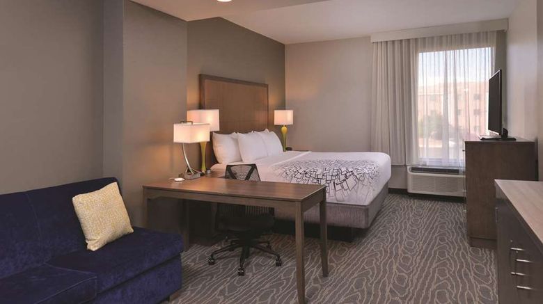 <b>La Quinta Inn & Suites Page Lake Powell Room</b>. Images powered by <a href="https://iceportal.shijigroup.com/" title="IcePortal" target="_blank">IcePortal</a>.