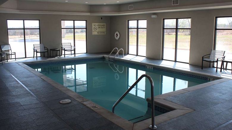 <b>Hampton Inn & Suites Guthrie Pool</b>. Images powered by <a href="https://iceportal.shijigroup.com/" title="IcePortal" target="_blank">IcePortal</a>.