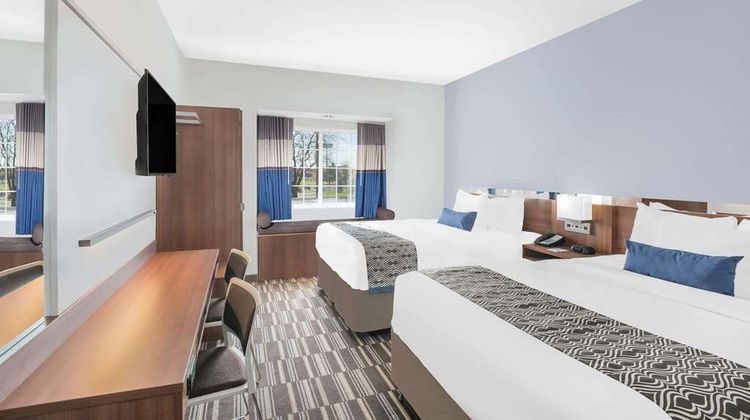 Microtel Inn & Suites Binghamton Room