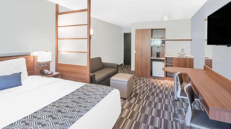 Microtel Inn & Suites Binghamton Suite