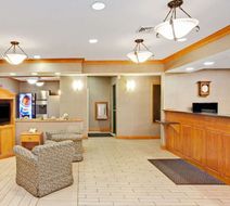 Super 8 South Bend Lobby