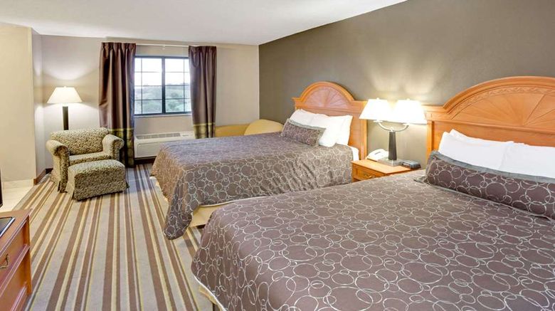 <b>Super 8 South Bend Room</b>. Images powered by <a href="https://iceportal.shijigroup.com/" title="IcePortal" target="_blank">IcePortal</a>.