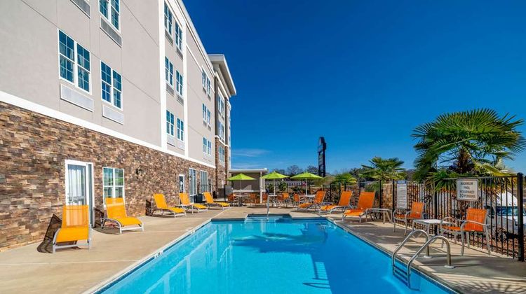 La Quinta Inn & Suites Forsyth Pool