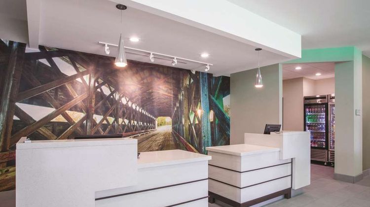 La Quinta Inn & Suites Cullman Lobby