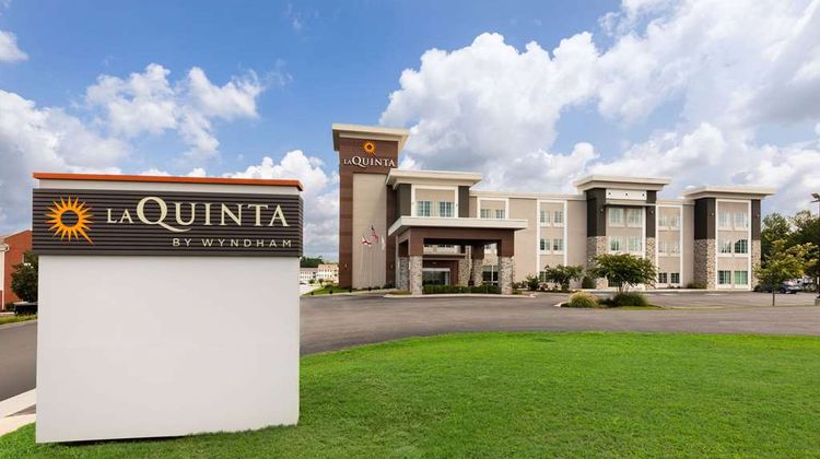 La Quinta Inn & Suites Cullman Exterior