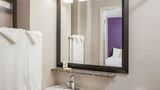 <b>La Quinta Inn & Suites NYC Central Park Room</b>. Images powered by <a href="https://iceportal.shijigroup.com/" title="IcePortal" target="_blank">IcePortal</a>.