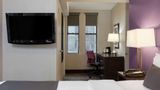 <b>La Quinta Inn & Suites NYC Central Park Room</b>. Images powered by <a href="https://iceportal.shijigroup.com/" title="IcePortal" target="_blank">IcePortal</a>.