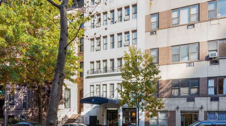La Quinta Inn & Suites NYC Central Park Exterior