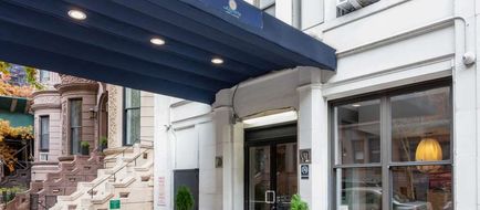 La Quinta Inn & Suites NYC Central Park Exterior