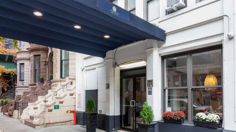 <b>La Quinta Inn & Suites NYC Central Park Exterior</b>. Images powered by <a href="https://iceportal.shijigroup.com/" title="IcePortal" target="_blank">IcePortal</a>.