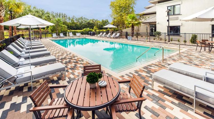 DoubleTree by Hilton Gainesville Pool