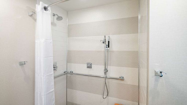 DoubleTree by Hilton Gainesville Room