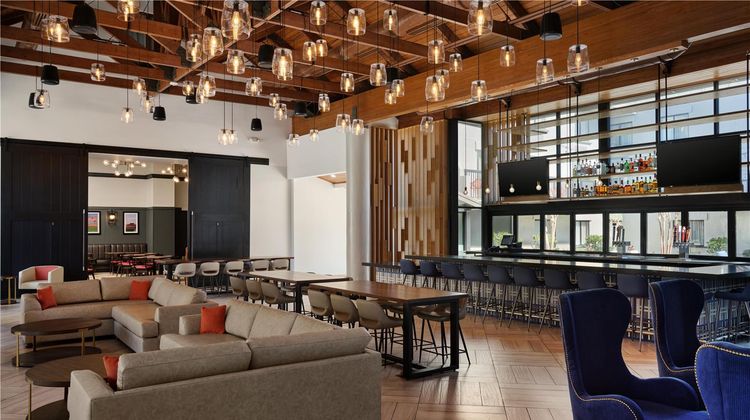 DoubleTree by Hilton Gainesville Restaurant