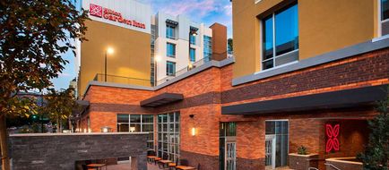 Hilton Garden Inn Burbank Downtown Exterior