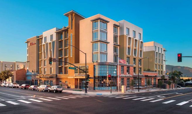 Hilton Garden Inn Burbank Downtown Exterior